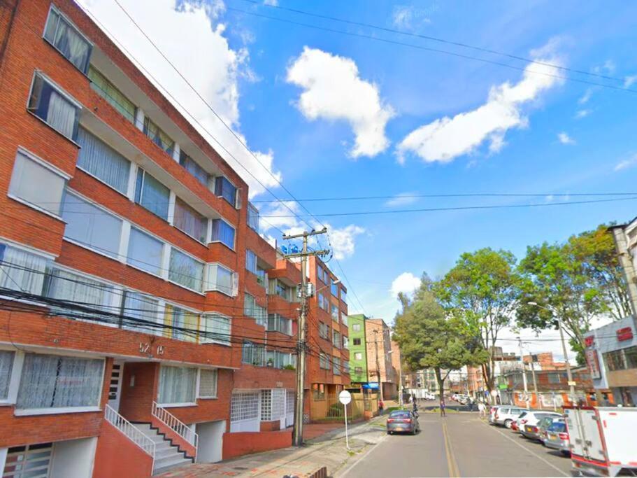 Acogedor Apartamento, Cerca Del Aeropuerto! Bogota Exterior photo